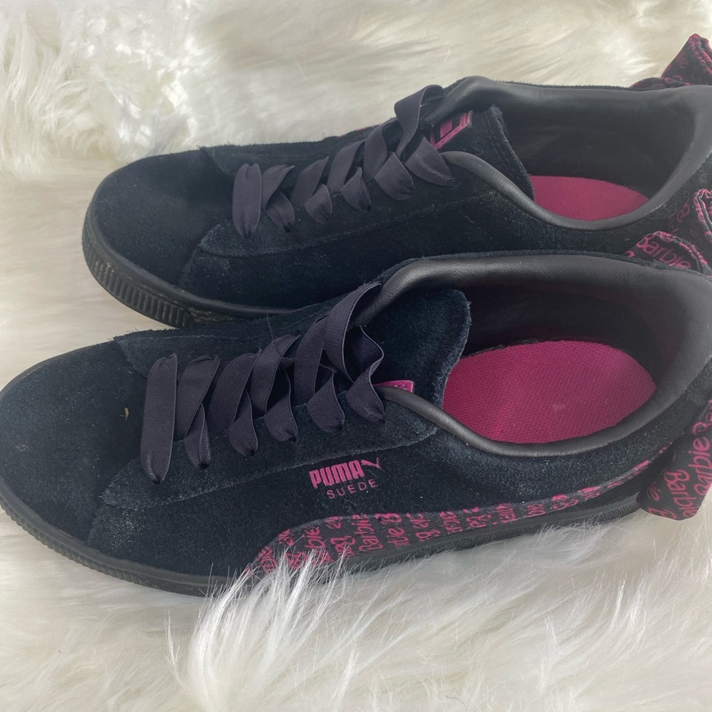Girls pumas